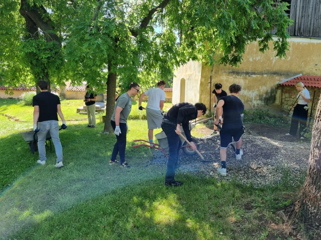 IB CAS Day: studenti pomáhali v rámci Dne komunitního servisu